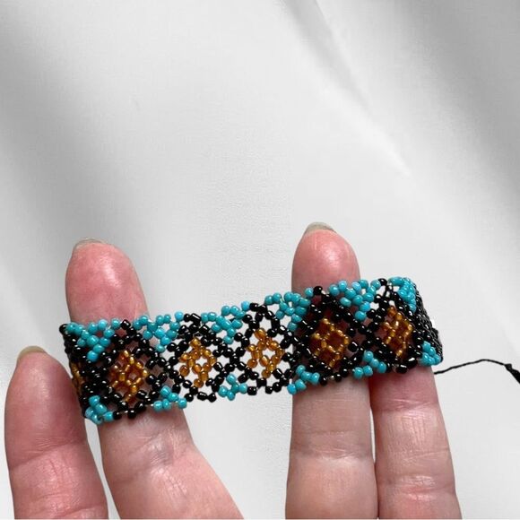 Beaded Bracelet with Geometric Pattern - Picture 2 of 3